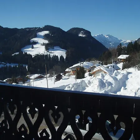 - Quartier Les Cornuts Apartment