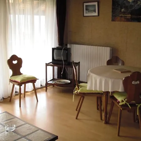 - Quartier Les Cornuts Apartment *